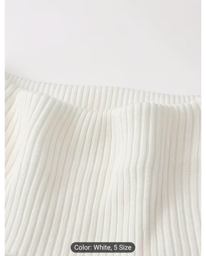 Ladies' white off-the-shoulder long-sleeved sweater, elastic slim and simple casual sweater.